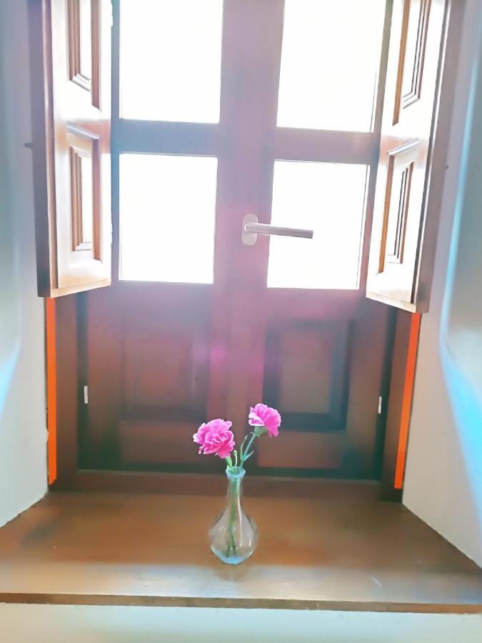 Corrala De San Anton. Sencillo Apartamento En Pleno Centro Grenada Zewnętrze zdjęcie